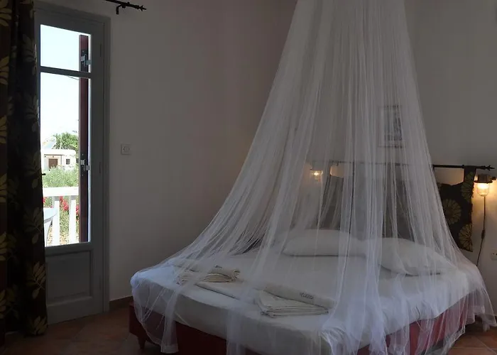 Quartano By Heliessa, Adults Only 3*